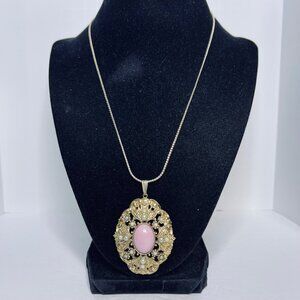 Avon Gold Tone Necklace With Faux Pearl & Pink Cabochon Pendant (5639)
